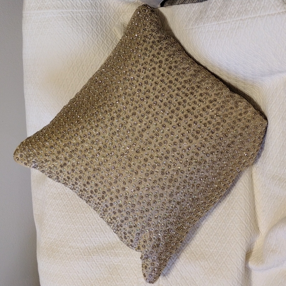 Hudson Park Collection Speckle Ombré Beaded Square Decorative Pillow - Picture 7 of 7
